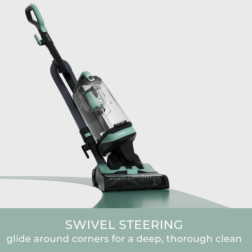 Bagless Upright Vacuum N822